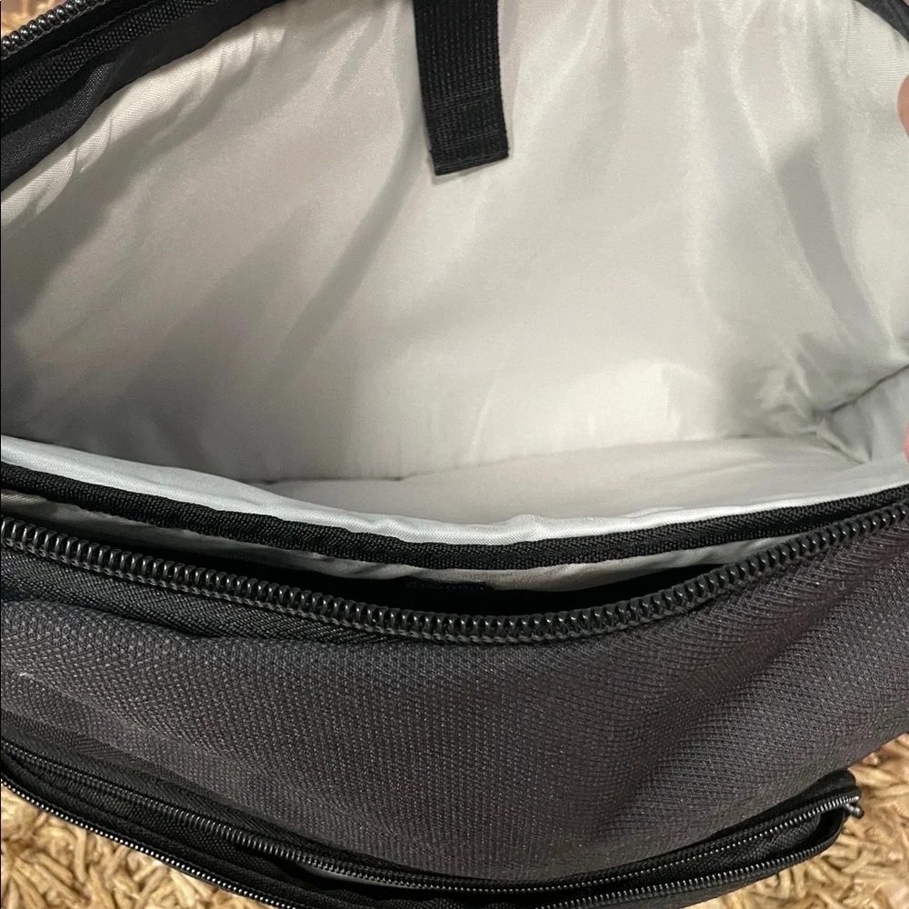 Adidas Black and Red Messenger Bag - Picture 7 of 8